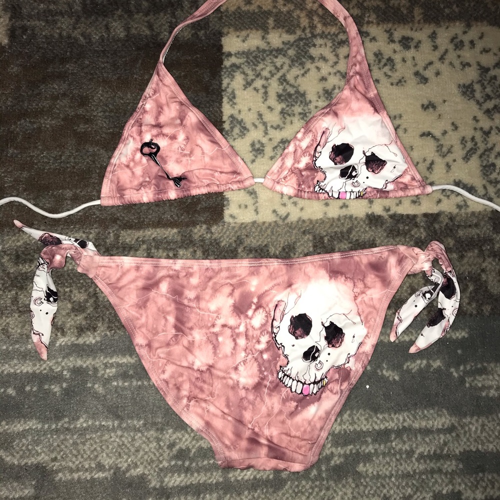 Winki Bikini Size Small - Picture 2 of 3